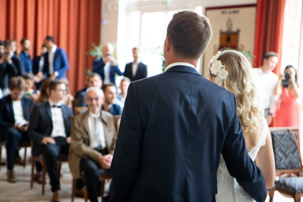 Anastasia et Julien, photo de mariage, couleur, photo de couple, cérémonie en mairie, robe de mariée, moment de vie, anael jourdain photographe amateur lille dunkerque